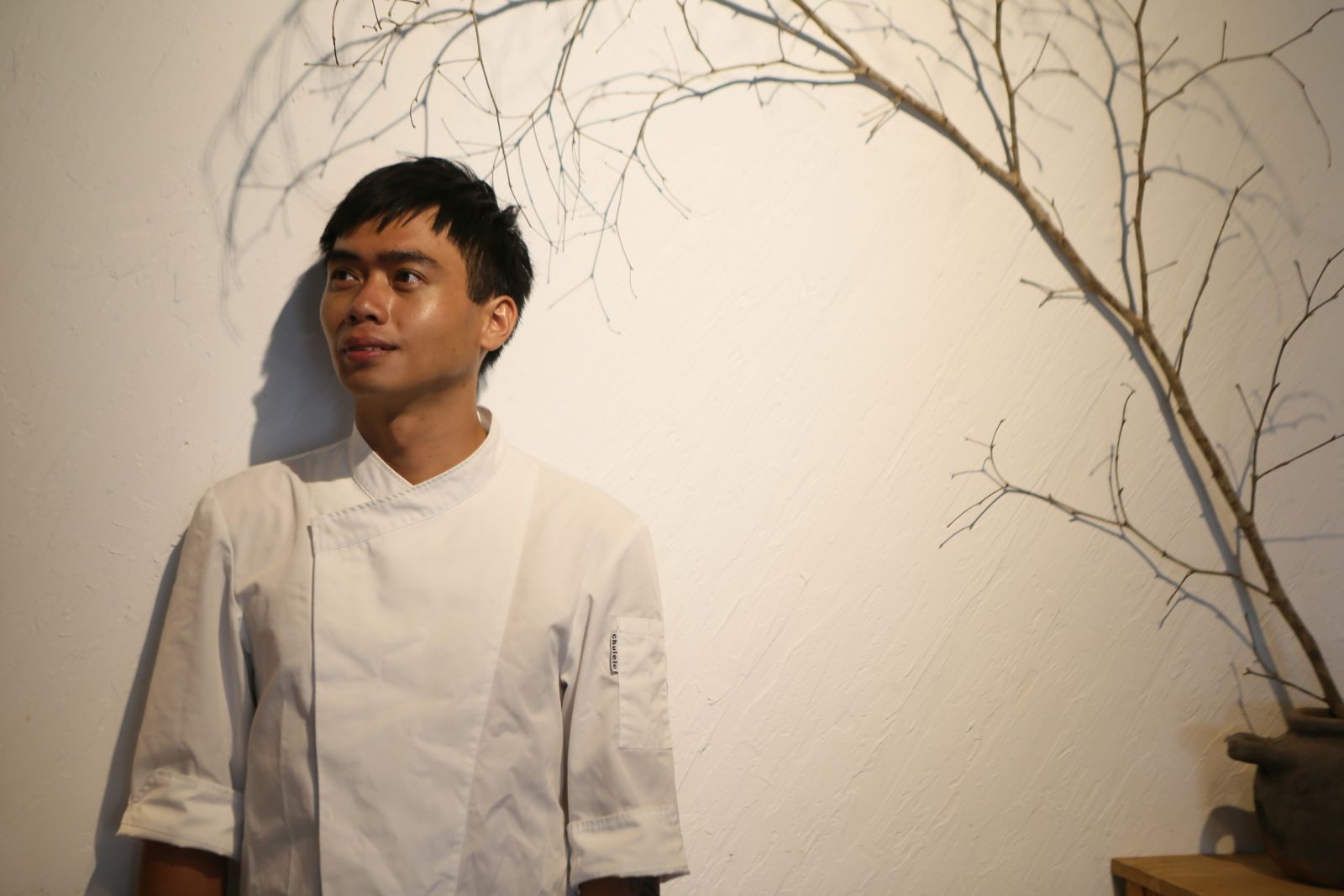 Lo’oh 在拾穗餐廳合作的客座餐宴中，分享阿美族文化與光復災後復原實況。